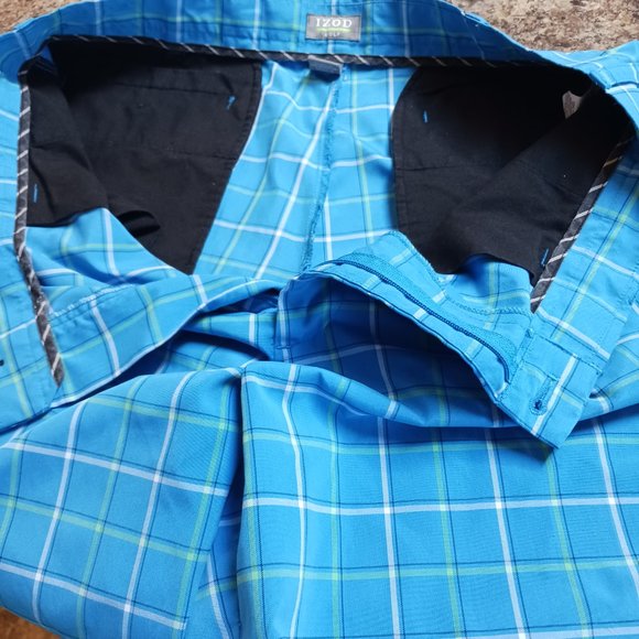 Mens  Izod Xtreme Function Blue  Plaid Golf Shorts  Size 36 - Picture 11 of 11